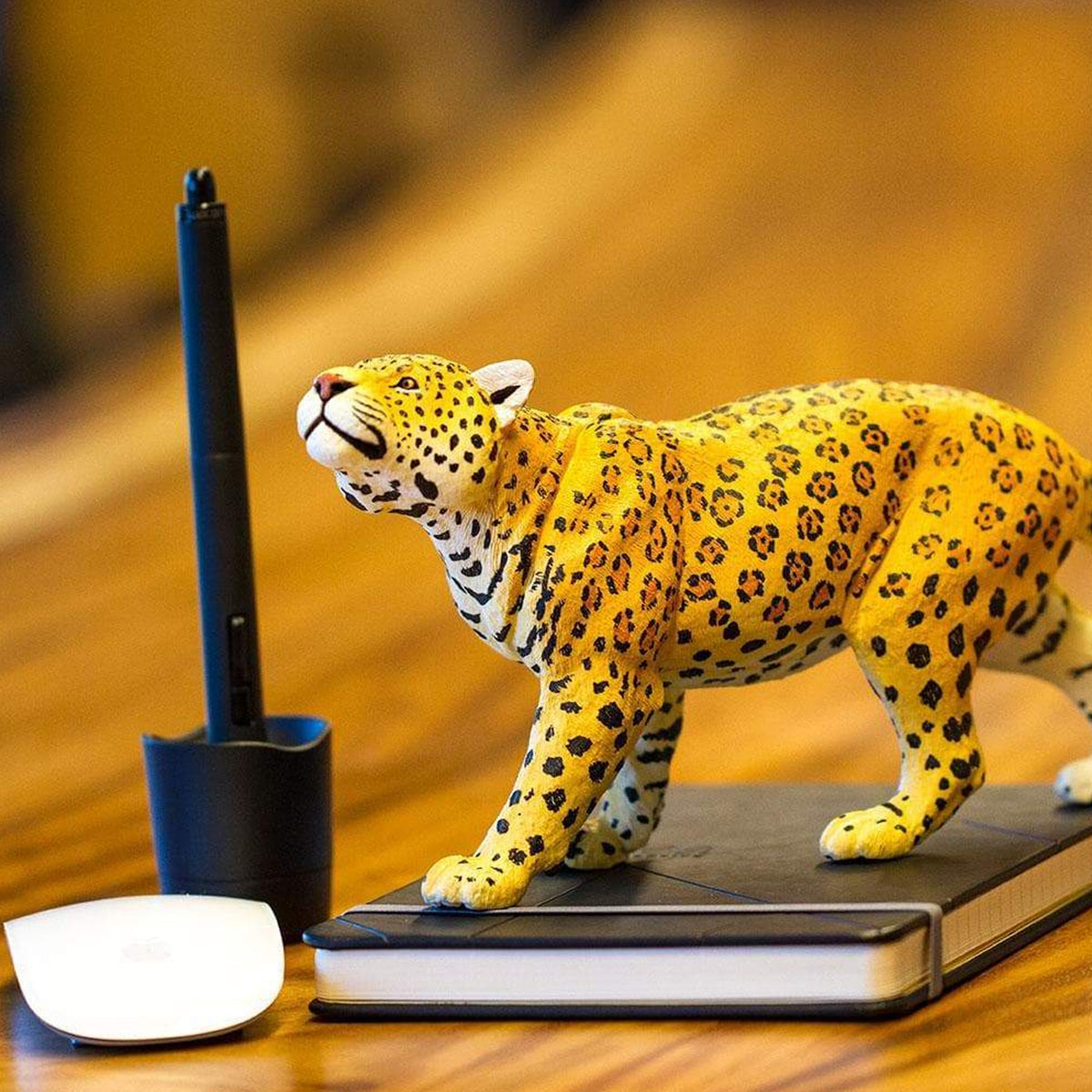 Safari Ltd Jaguar XL
