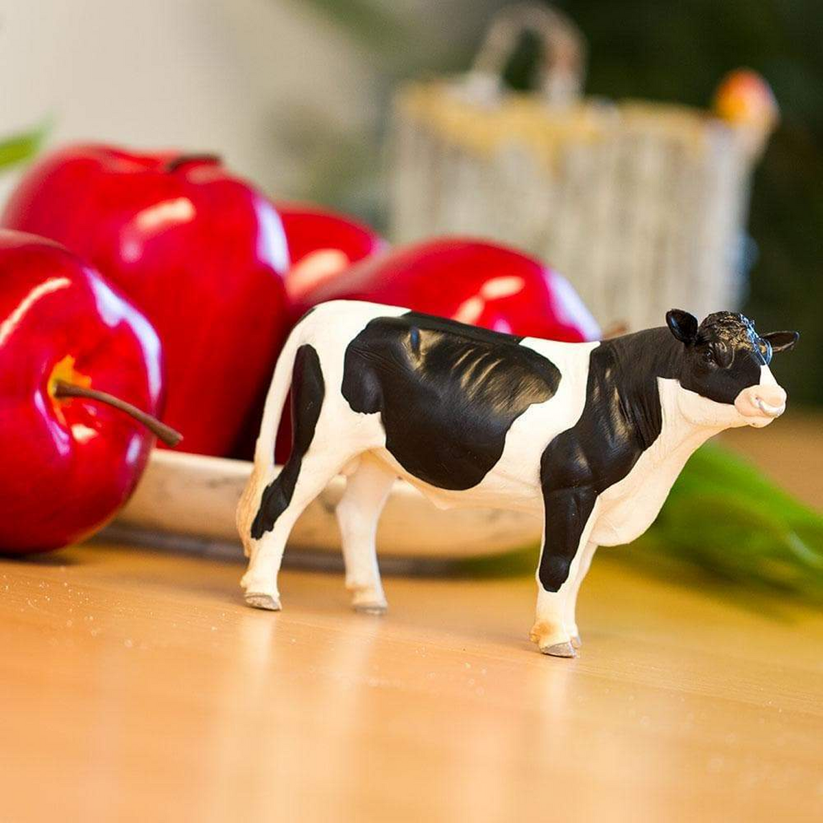 Safari Ltd Holstein Bull