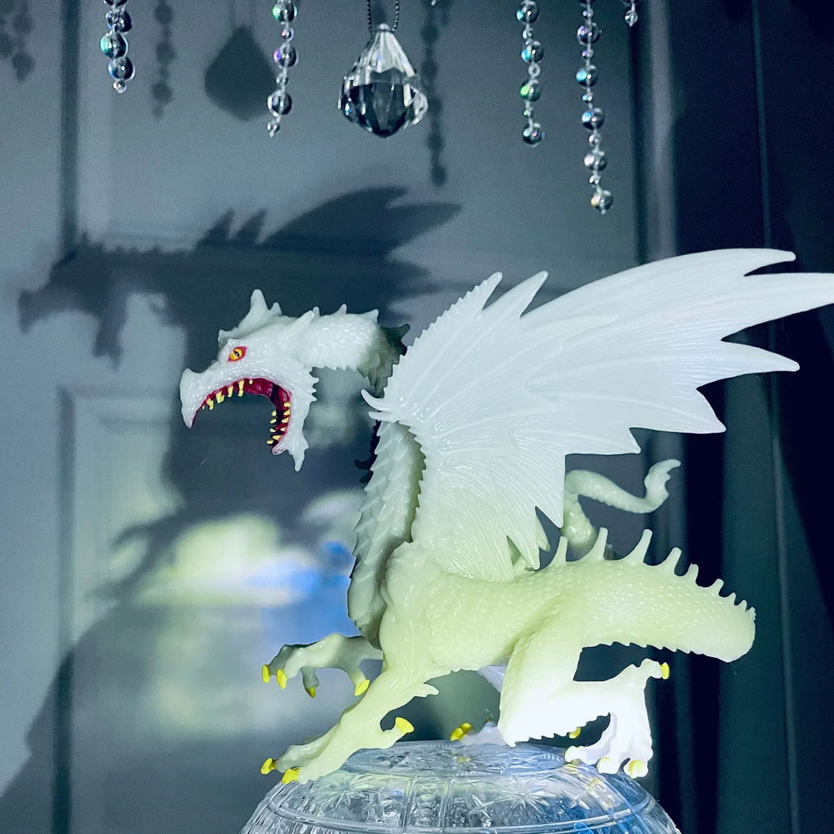 Safari Ltd Snow Dragon Glow in the Dark