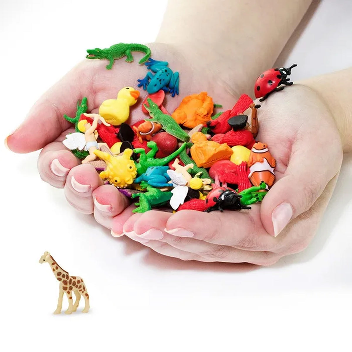 Safari Ltd Good Luck Mini Giraffe