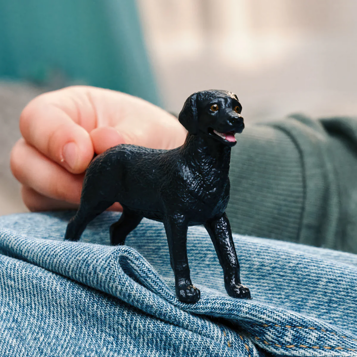 Schleich Black Labrador Retriever
