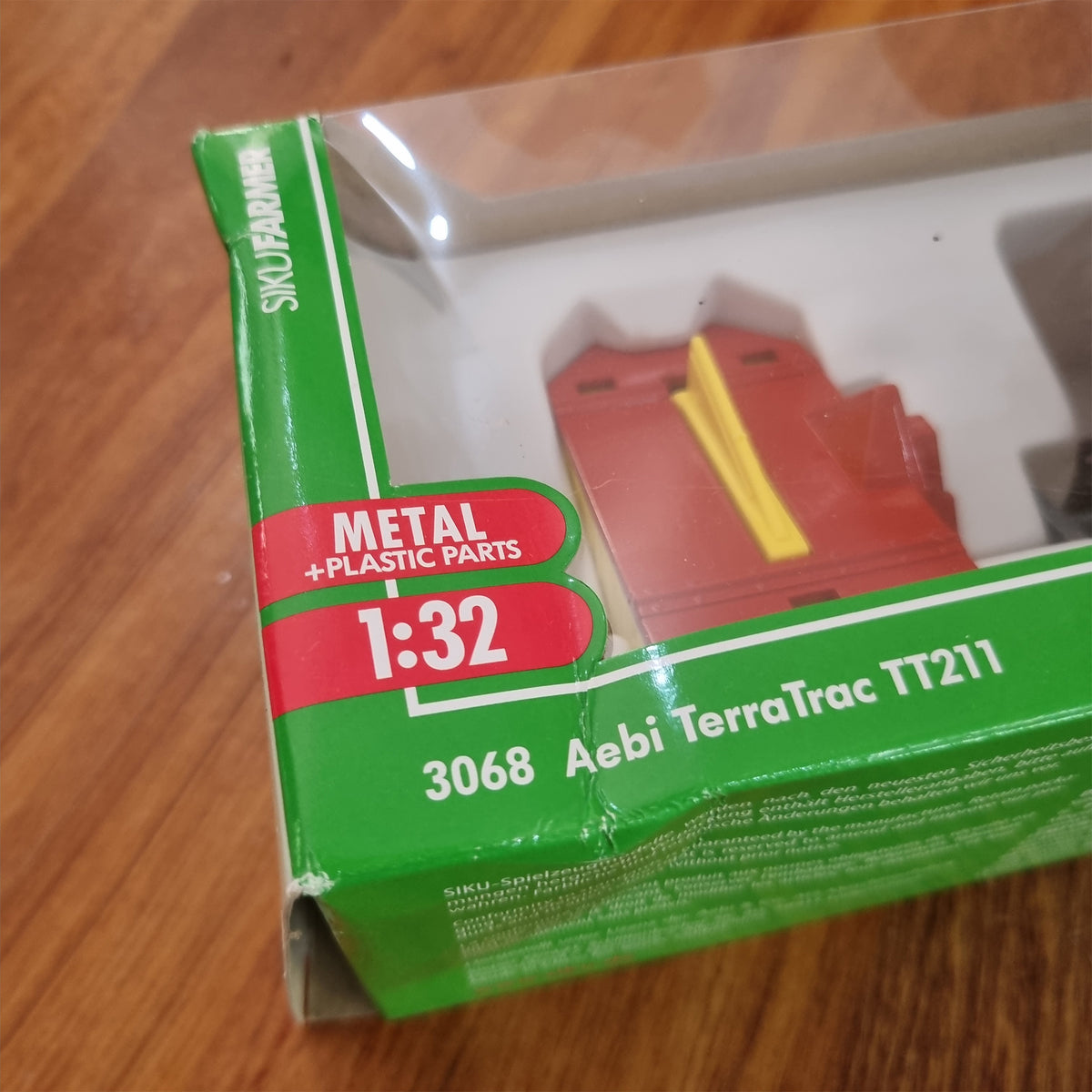 Siku 1:32 Aebi TerraTrac TT211 with Front Mower - Damaged Box