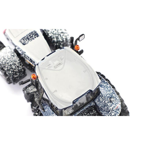 Siku Christmas tractor 1:32 New Holland T8.390-SKU3220-Animal Kingdoms Toy Store