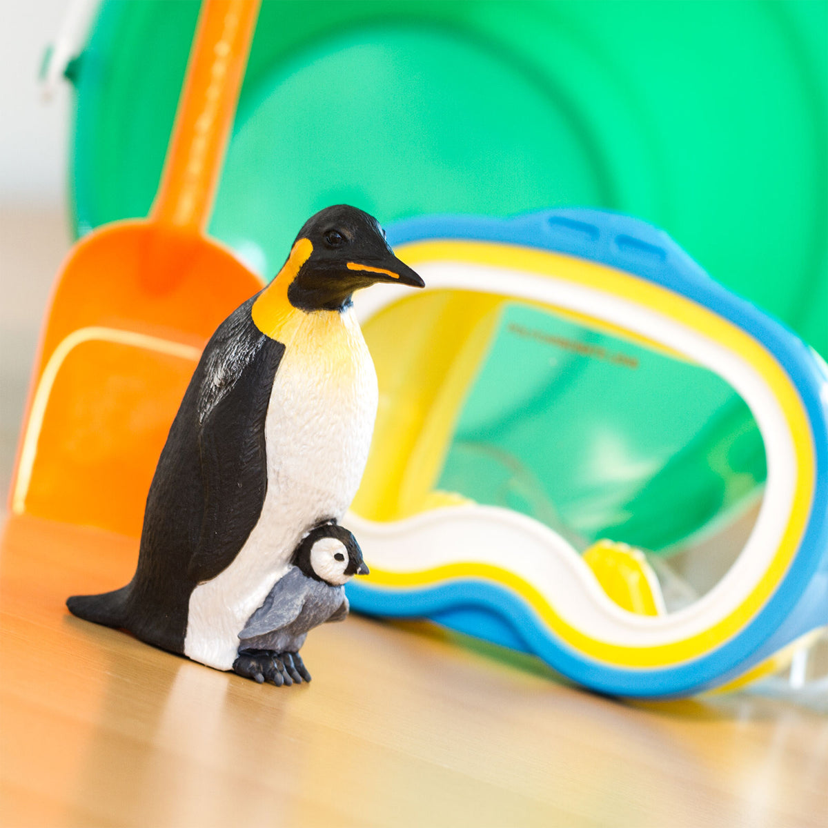Safari Ltd Emperor Penguin With Baby XL