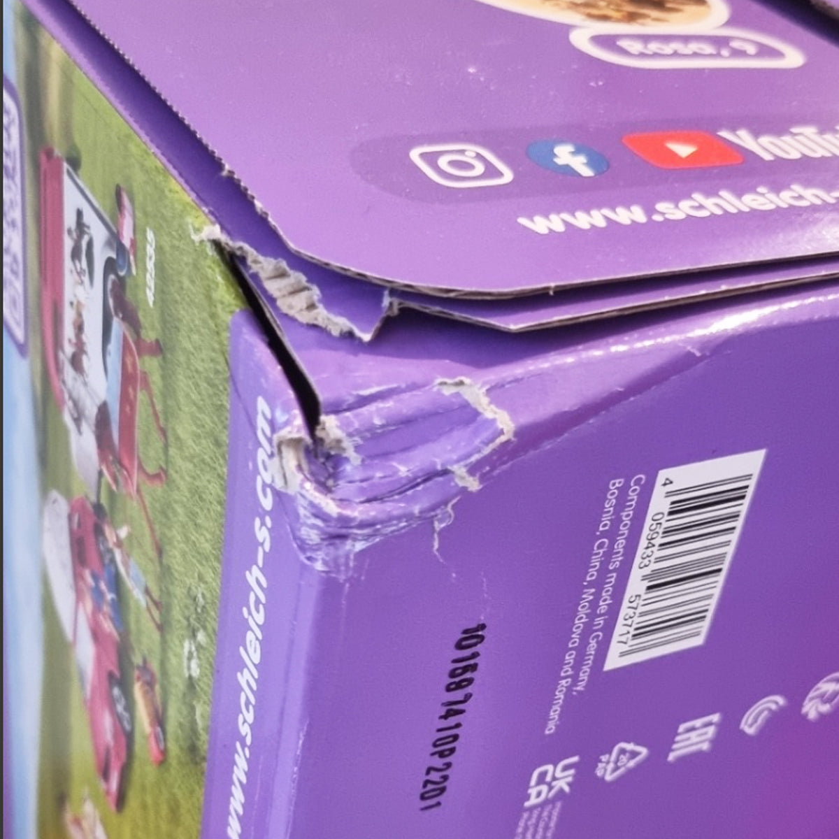 Schleich Riding Centre with Accessories - Damaged Box