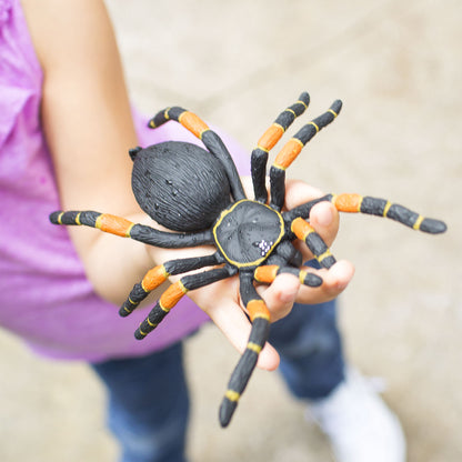 Safari Ltd Orange-Kneed Tarantula XL