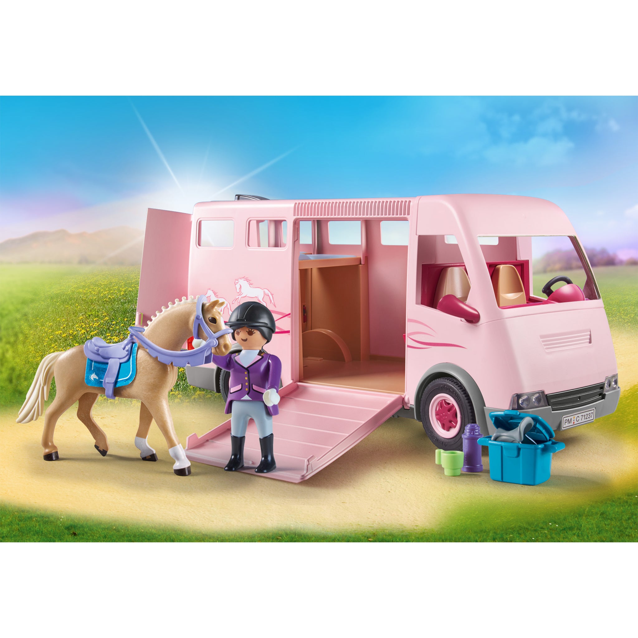 pferdetransporter spielzeug Playmobil Horse Transporter with Trainer – Animal Kingdoms Toy Store