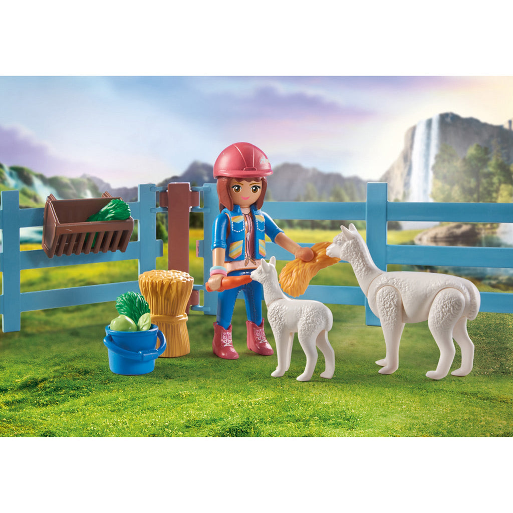 Horse Stall- Amelia & Whisper