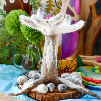 Tara Treasures: Felt Seasonal Tree - Winter