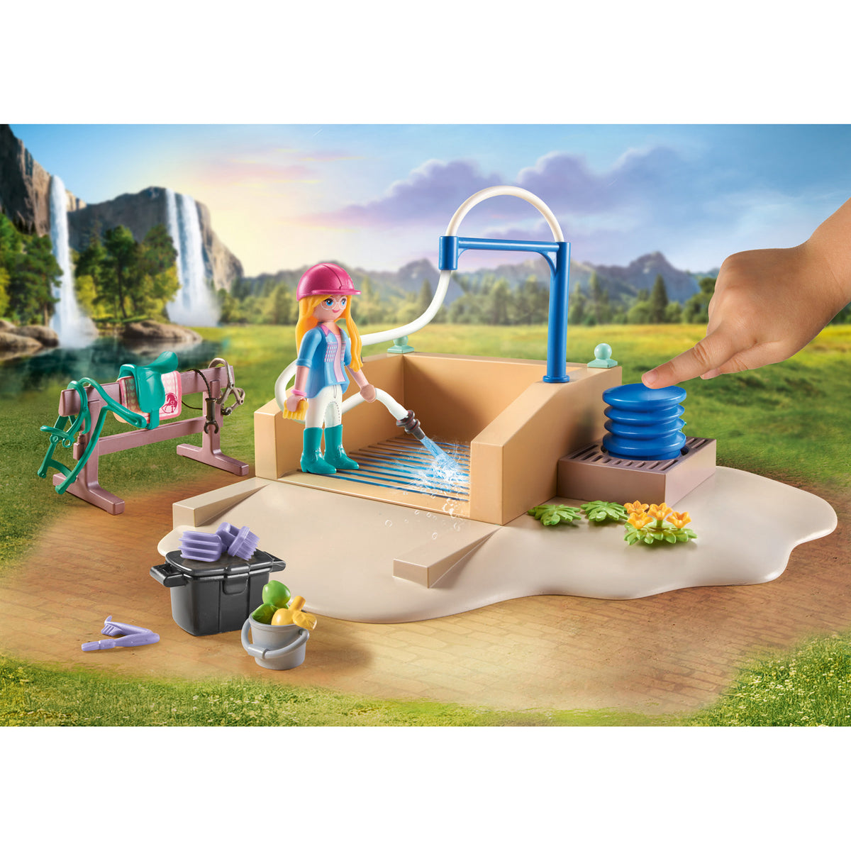 Playmobil Isabella & Lioness with Washing Area