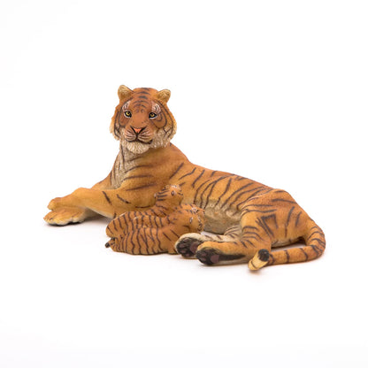 Papo Lying Tigress Nursing
