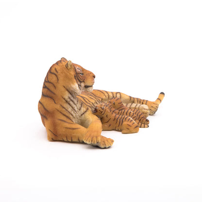 Papo Lying Tigress Nursing
