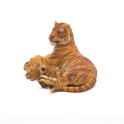 Papo Lying Tigress Nursing
