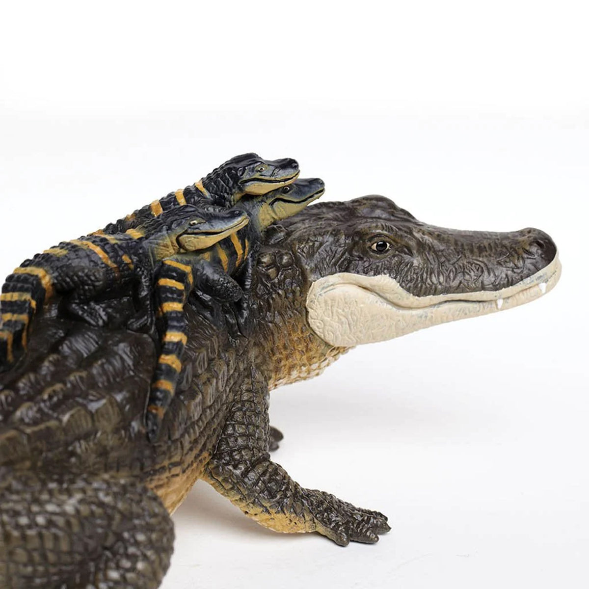 Safari Ltd Alligator With Babies XL