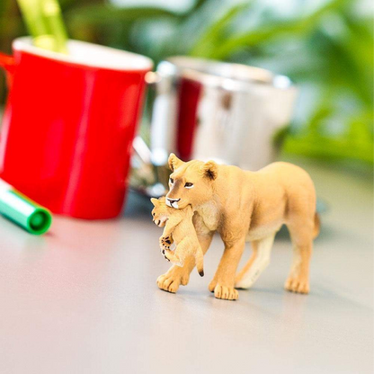 Safari Ltd Lioness With Cub