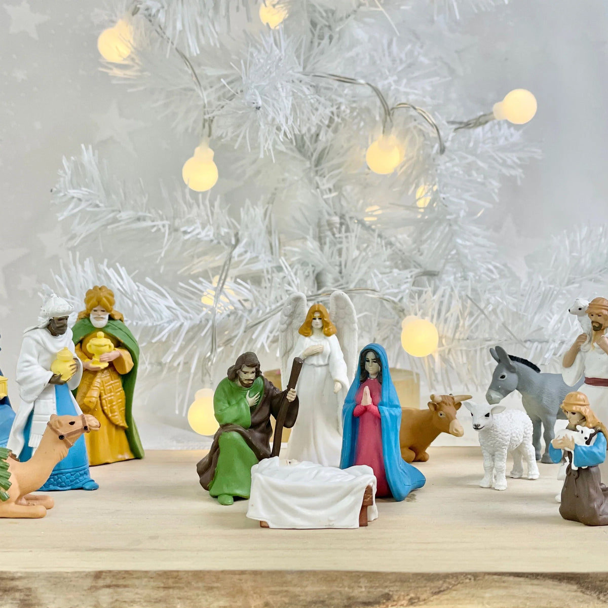 Safari Ltd Nativity Super Toob