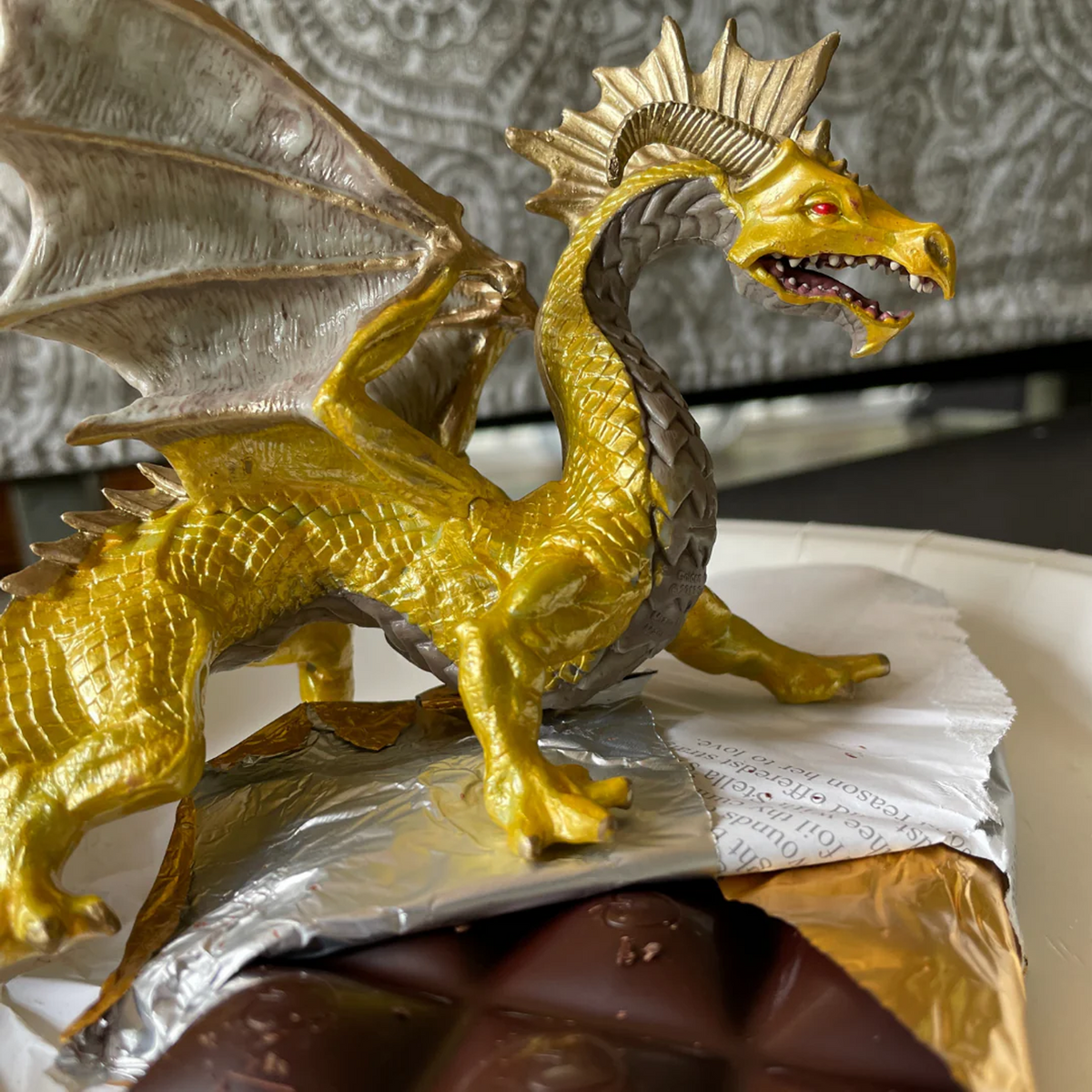 Safari Ltd Golden Dragon