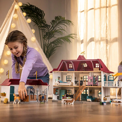 Schleich Lakeside Country House and Stable