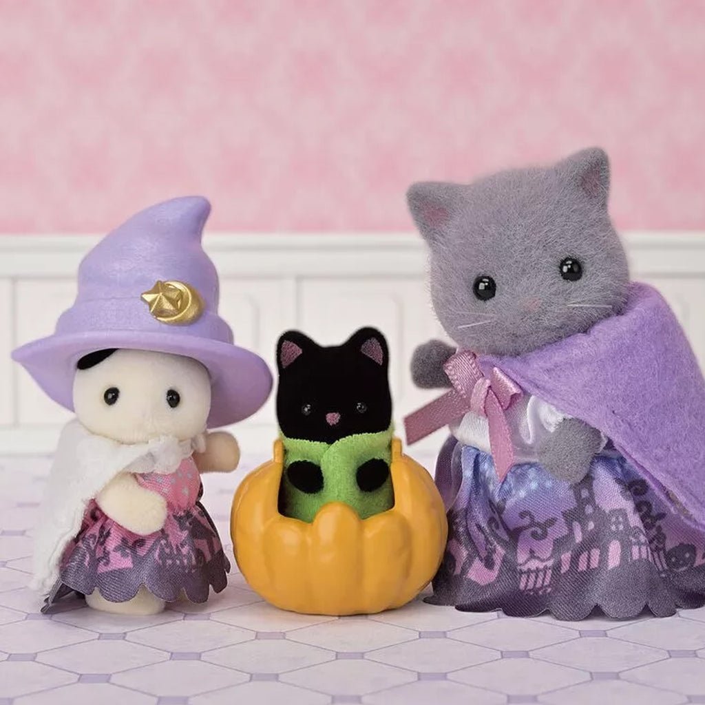 Sylvanian Families Halloween Surprise Party Set – Animal Kingdoms Toy Store