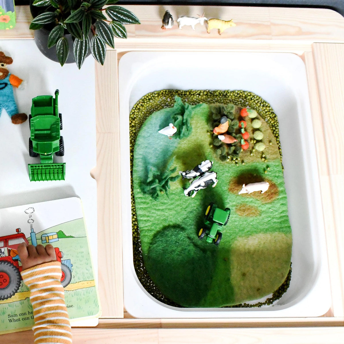 Tara Treasures: Farm Play Mat Playscape