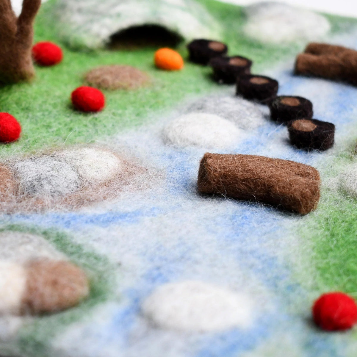Tara Treasures: Woodland River Play Mat Playscape