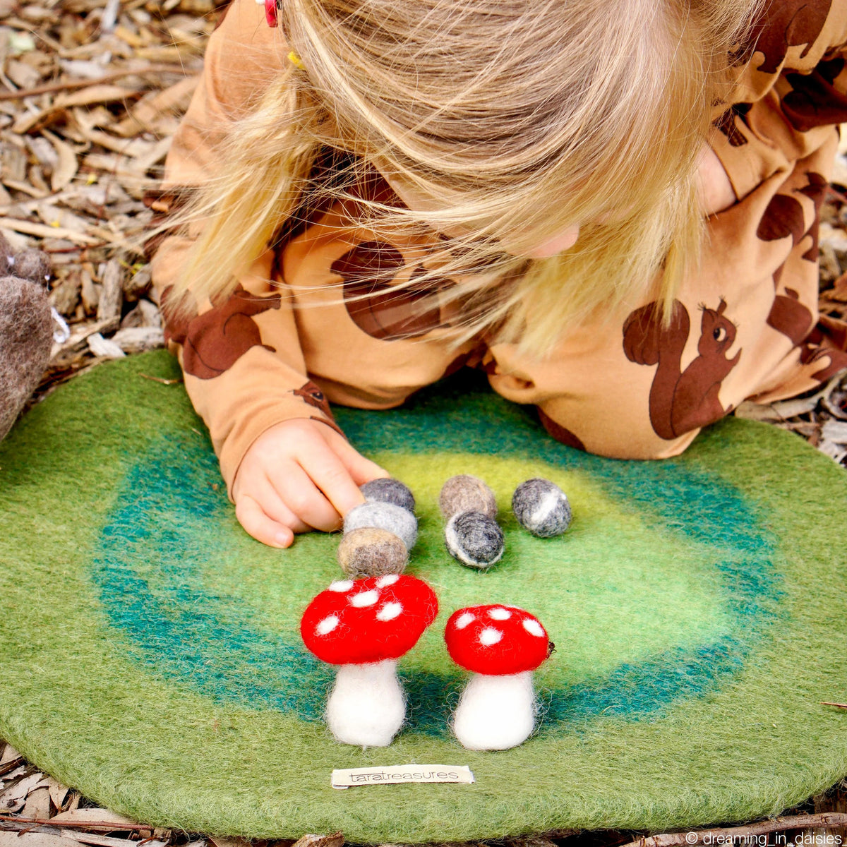 Tara Treasures: Toadstool Mushroom Play Mat Playscape