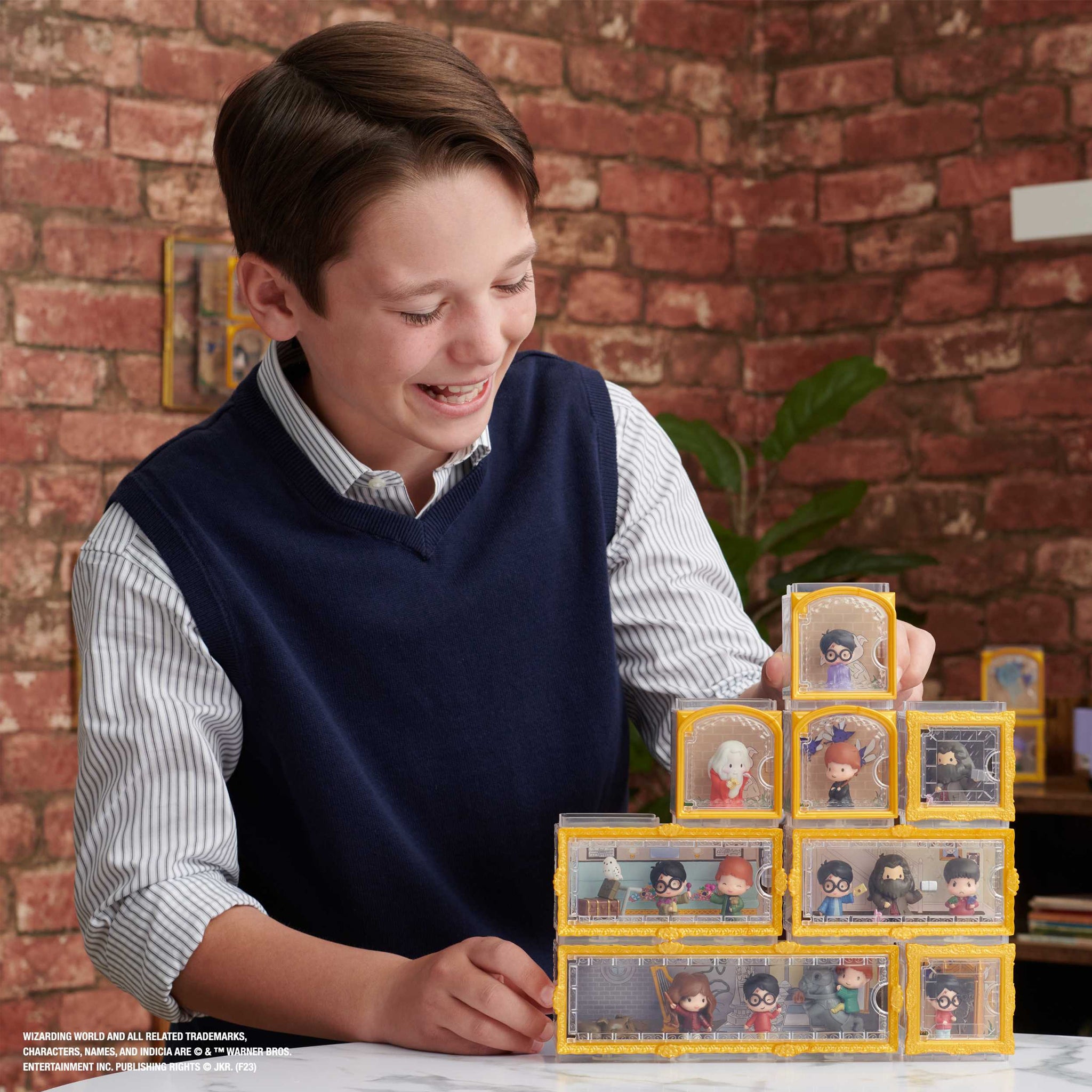 Wizarding World Harry Potter, Micro Magic Moments Glow in The Dark Wizarding World Harry Potter, Micro Magic Moments Glow in The Dark