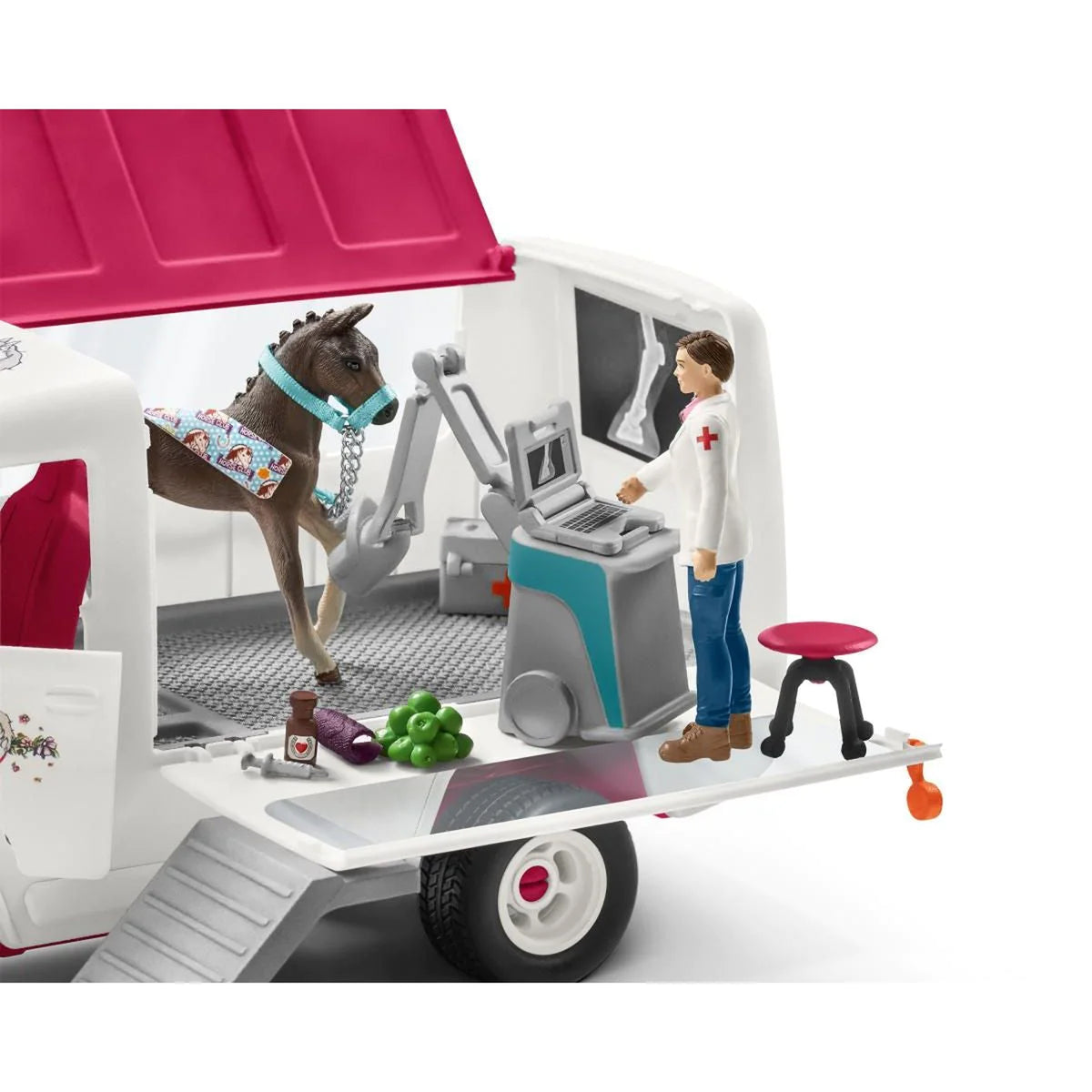 Schleich Mobile Vet with Hanoverian Foal