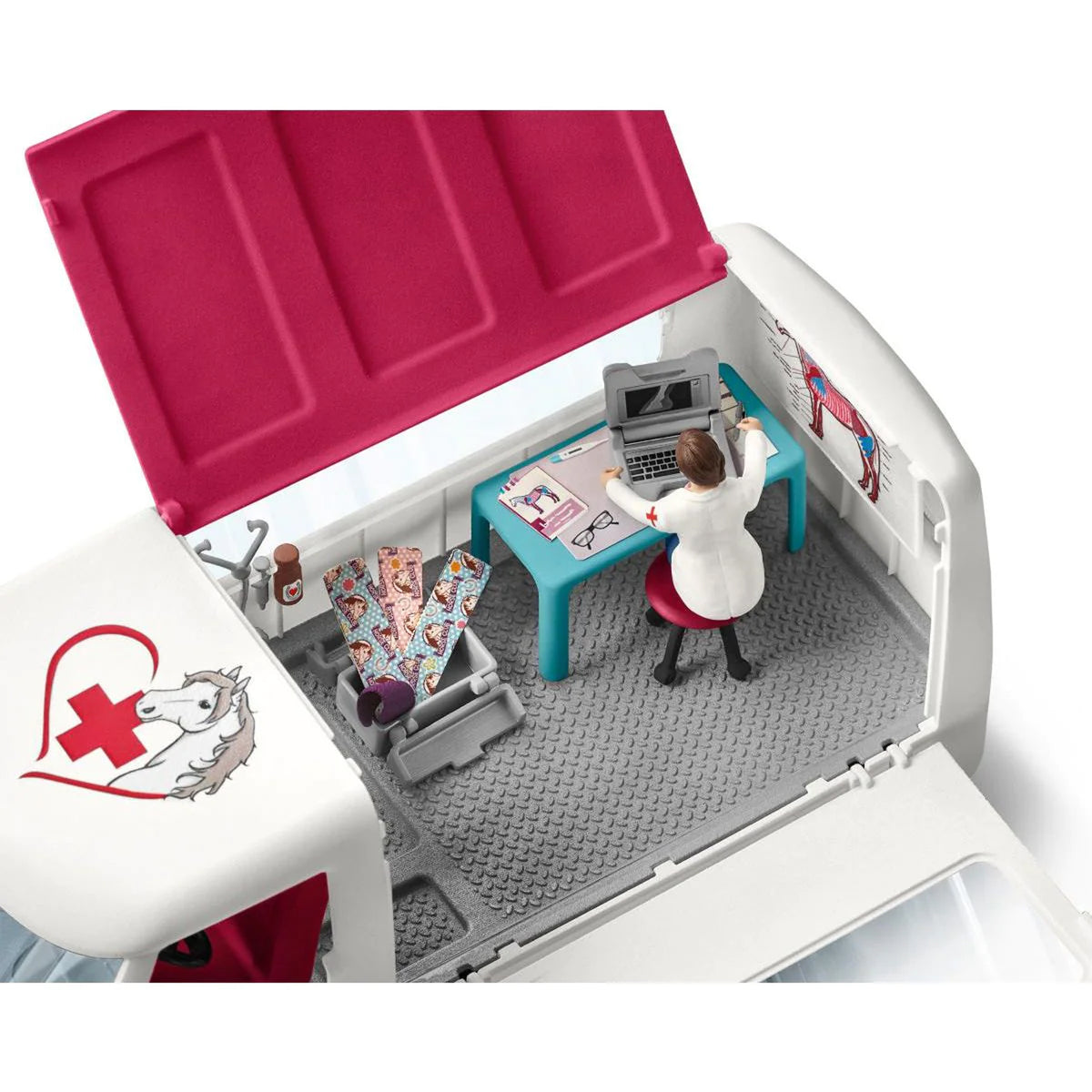 Schleich Mobile Vet with Hanoverian Foal