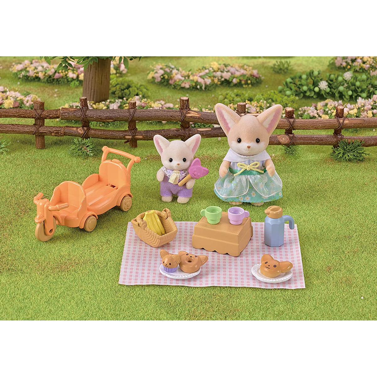 Sylvanian Families Sunny Picnic Set