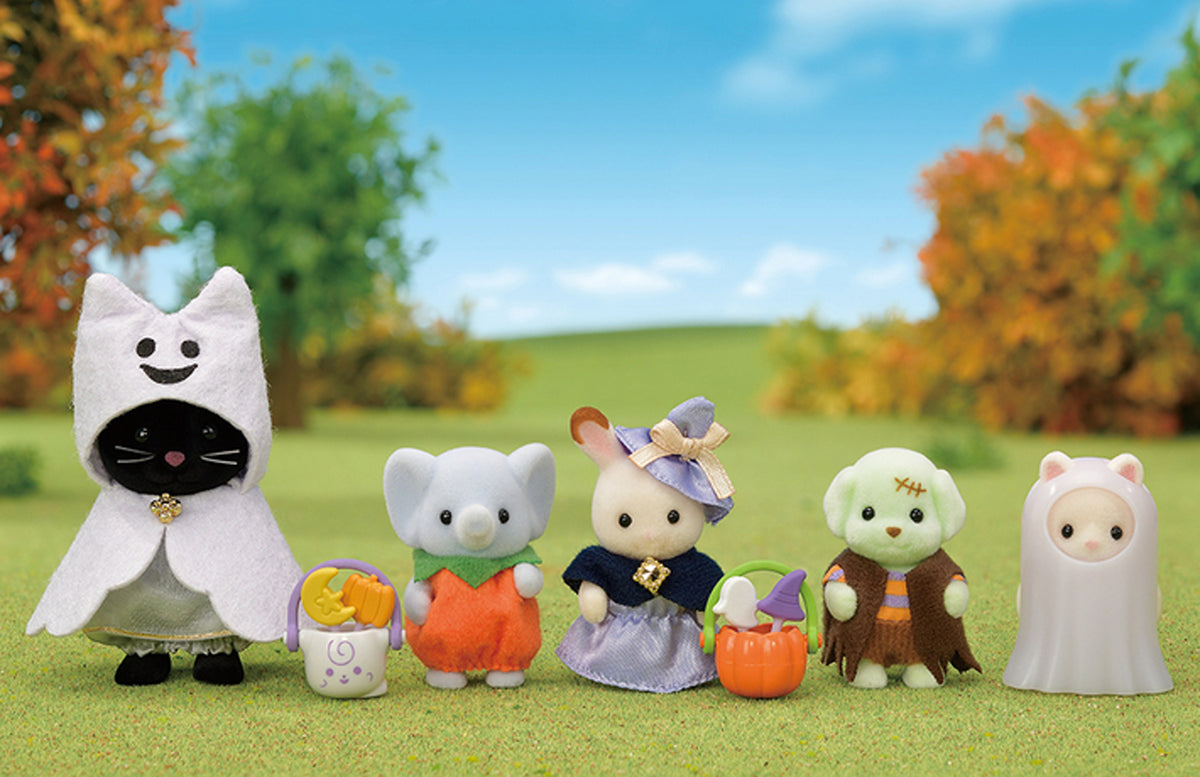 Sylvanian Families Trick or Treat Parade